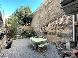 Maison de Village - Péret