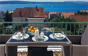 Gorgeous Apartment In Dramalj With Kitchen 