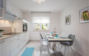 Gorgeous Apartment In Dramalj