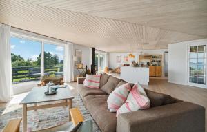 Awesome Home In Kalundborg With Wifi