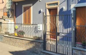 1 Bedroom Lovely Apartment In Tuscania