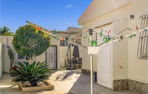 Amazing Home In El Chaparral With Wifi