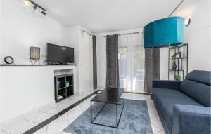 Amazing Apartment In Spincici 