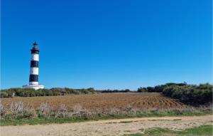 Maisons de vacances Beautiful Home In Royan With Wifi : photos des chambres