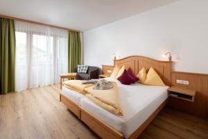 Double Room with Balcony room in Hotel Konigsleiten Vital Alpin