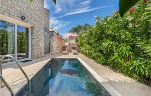 Beautiful Home In Fazana With Wifi 