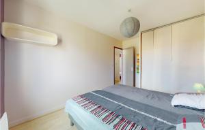 Maisons de vacances Beautiful Home In Royan With Wifi : photos des chambres