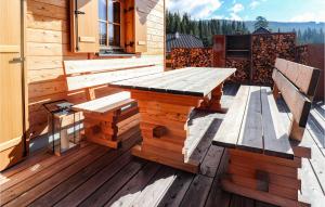 Schoenes Holzhaus In Flattnitz