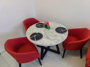 BMW Buxton point Apartment