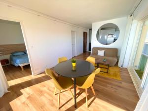 Frejus Plage - T2 -Vue mer féérique