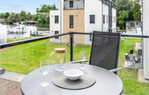 2 Bedroom Nice Apartment In Rechlin