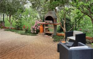 Amazing Apartment In Palit With Wifi