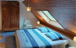 Maisons de vacances Lovely Home In Plouguerneau With Wifi : photos des chambres