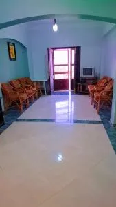 شاليه ارضي صف اول بحر - 阿里什