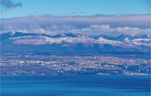 Nice Home In Moscenicka Draga