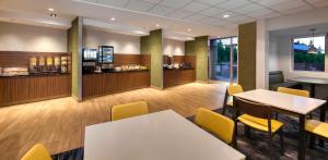 Fairfield Inn & Suites by Marriott Moncton