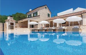Stunning Home In Dubrava With Sauna 