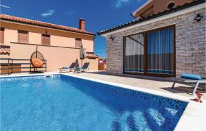 2 Bedroom Lovely Home In Pula 