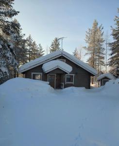 Ukkohalla, Sivumäki