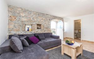 Nice Home In Moscenicka Draga