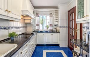 Gorgeous Home In La Herradura