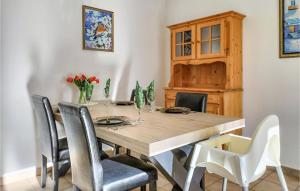 Beautiful Apartment In Bredene