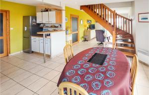 Awesome Home In Brignogan-Plages