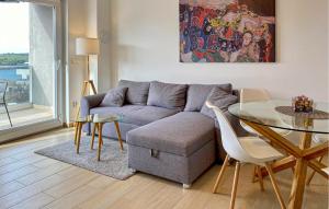 Amazing Apartment In Simuni With Wifi 