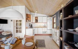 3 Bedroom Stunning Pet-Friendly Home In Stubbekøbing