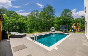 Lovely Home In Novo Zvecevo With Sauna