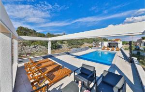 Gorgeous Home In Zecevo Rogoznicko