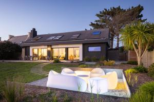 Villas La villa sur la baie vue imprenable et piscine interieure 29 degres : photos des chambres