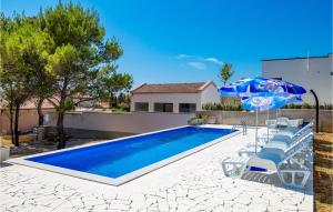 Amazing Apartment In Barbat Na Rabu