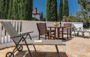 One-Bedroom Apartment In Svpetar