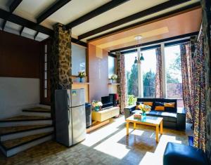 Biệt Thự 3 Phòng Ngủ (Three-Bedroom Villa)