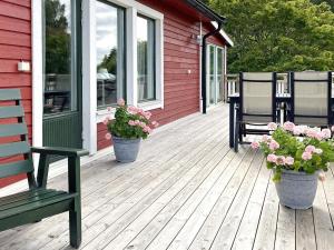 6 person holiday home in VALDERMARSVIK