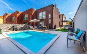 Istriensonne 0763 - Villa Sky mit Pool