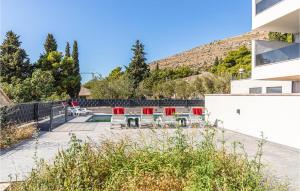 Stunning Apartment In Seget Donji