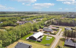 Gorgeous Home In Tarm With Wifi