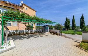 1 Bedroom Lovely Apartment In Rovinj