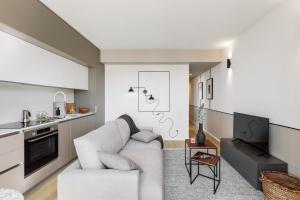 Serrat - 1 bedroom and office in Poblenou