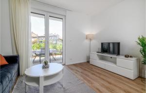 1 Bedroom Lovely Apartment In Rovinj