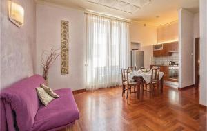 Cozy Apartment In Lecce Le With Kitchen