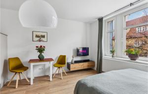 Pet Friendly Apartment In Naumburg