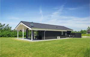 Three-Bedroom Holiday Home In Tarm