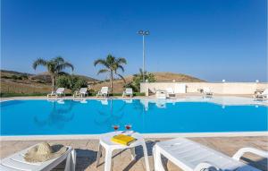 5 Bedroom Beautiful Home In Ragusa