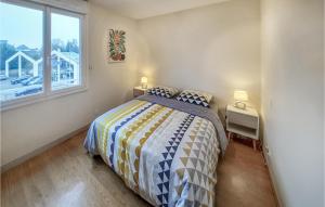 Appartements Amazing Apartment In Redon With Wifi : photos des chambres