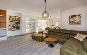 Awesome Home In Boljun With Wifi