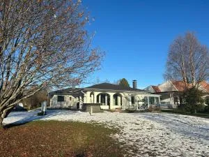 Villa Aurora Riverside by BookLapland - Saarenkylä