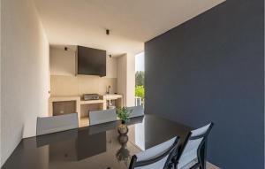 Gorgeous Home In Pasman